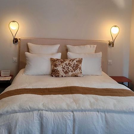 Tresors De Sens Bed and Breakfast Buitenkant foto