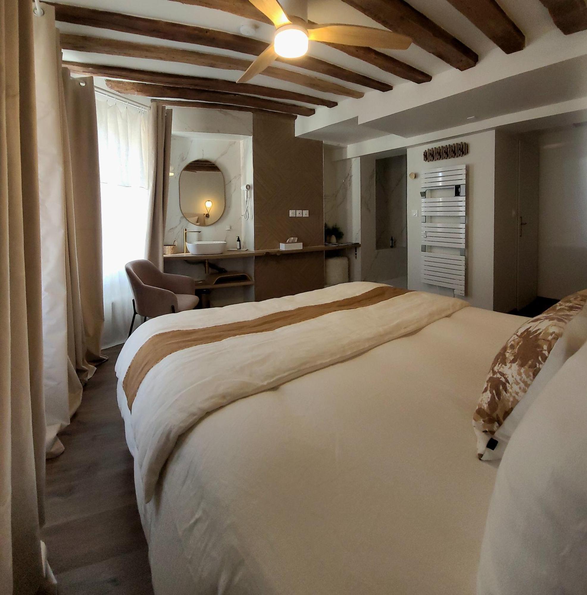 Tresors De Sens Bed and Breakfast Buitenkant foto