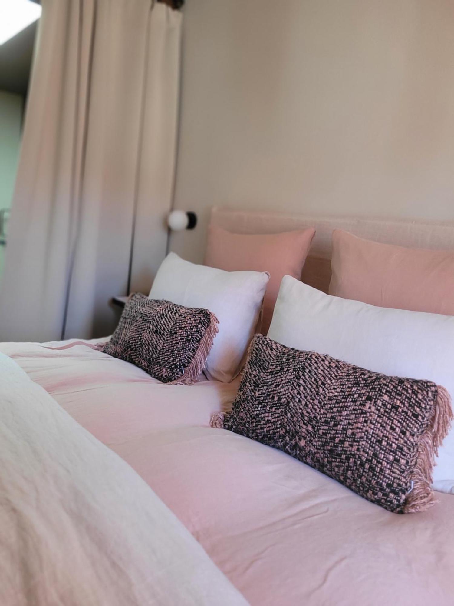Tresors De Sens Bed and Breakfast Buitenkant foto
