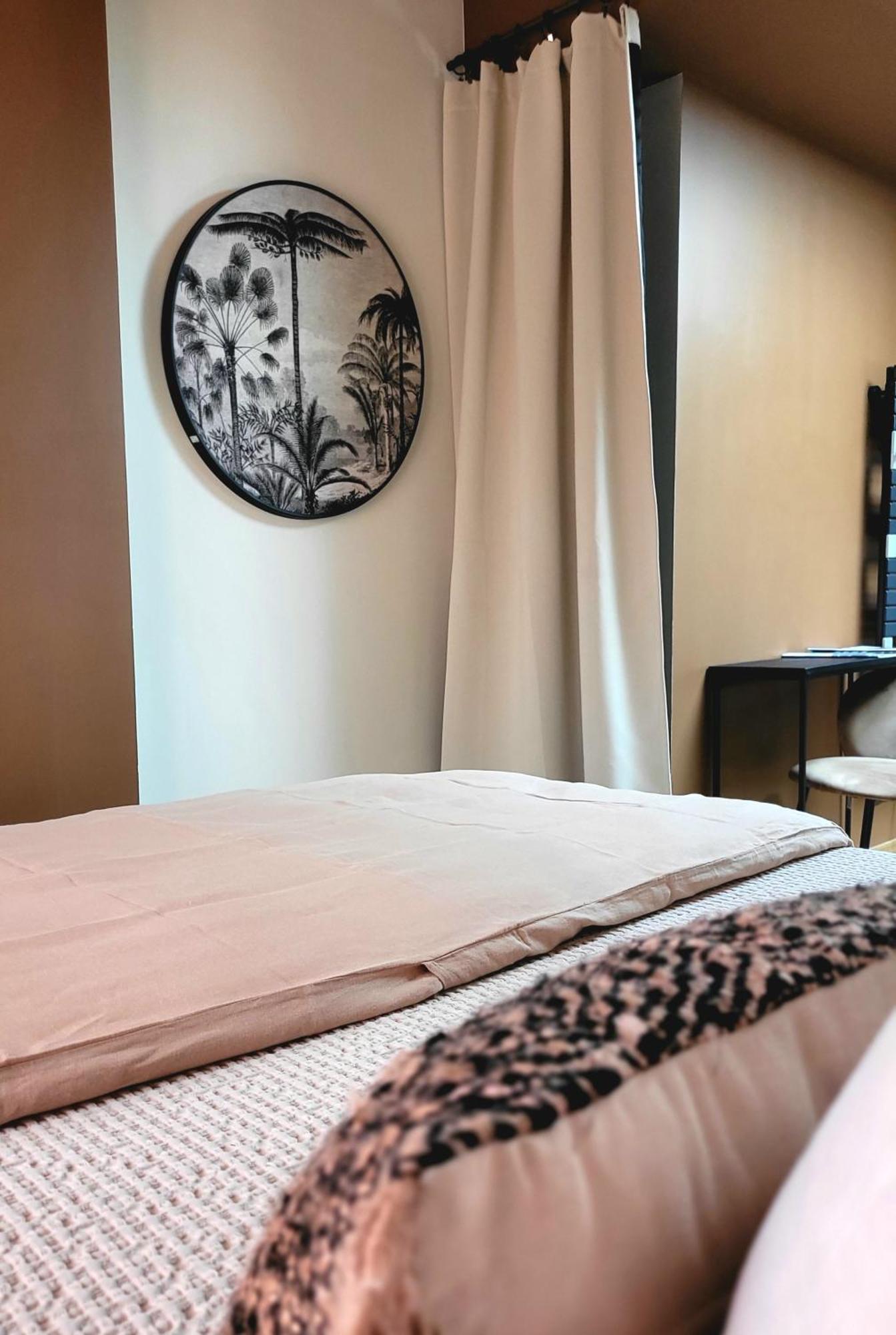 Tresors De Sens Bed and Breakfast Kamer foto
