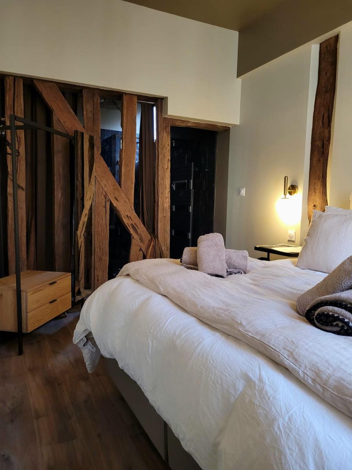 Tresors De Sens Bed and Breakfast Buitenkant foto
