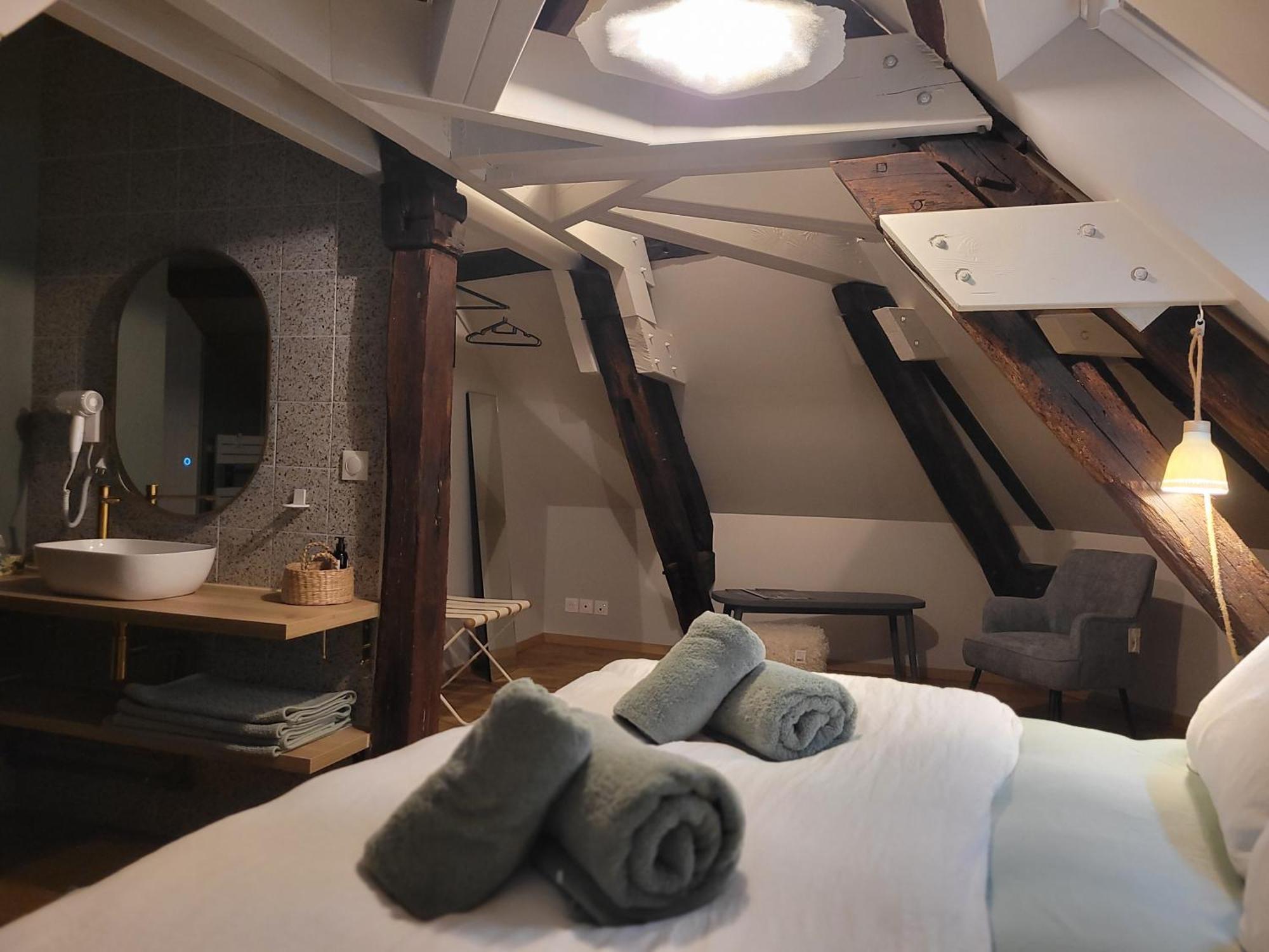 Tresors De Sens Bed and Breakfast Buitenkant foto